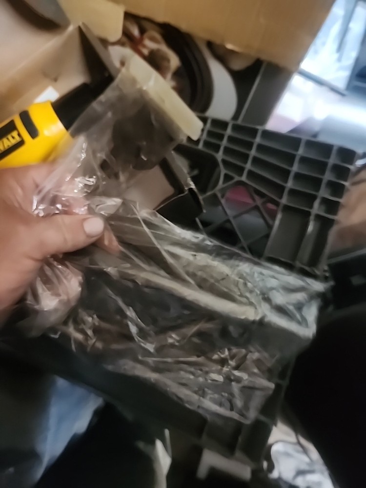 DEWALT DWMT70785 Pnuematic Air Chisel Hammer