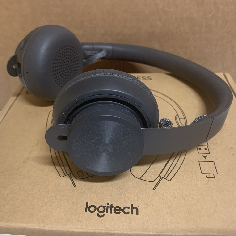 Logitech Zone Wireless Bluetooth Headset - Graphite -Noise Cancel -USB C -Mic