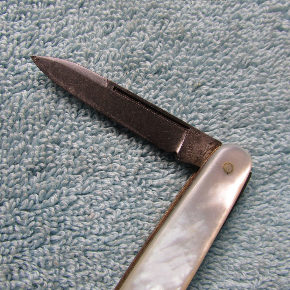 Summit Cutlery Co. 2 Blade / Pearl Handles