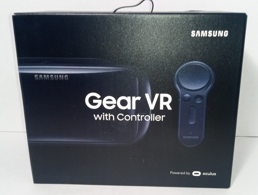 SAMSUNG GEAR VR SM-R324 WITH CONTROLLER