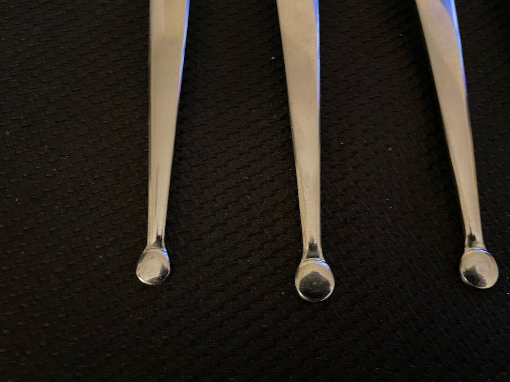 6 Pieces Post Modern Stainless Circle Tip Handle Korea 18/10