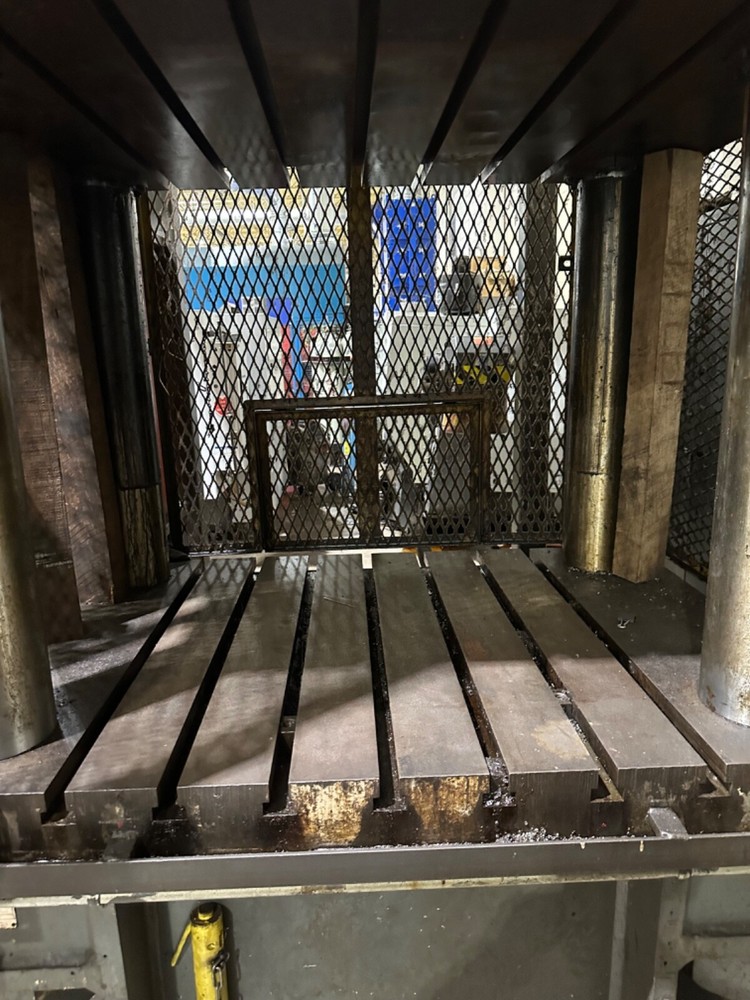 500 TON COMPRESSION MOLDING PRESS