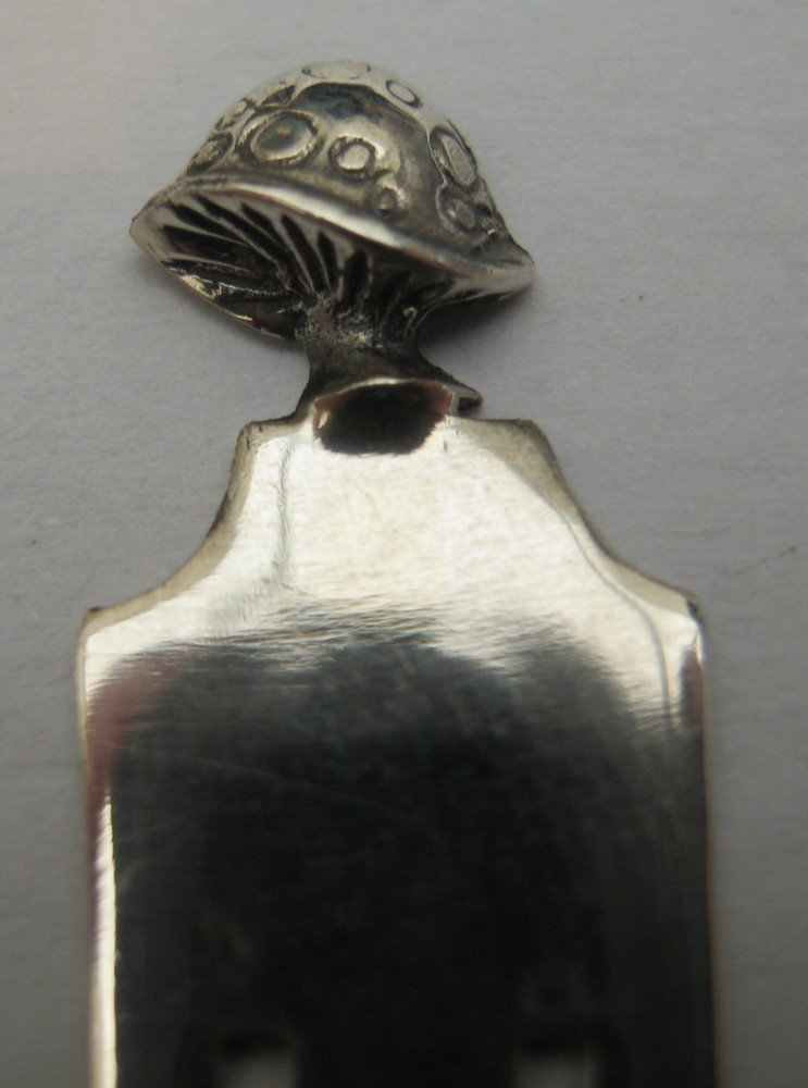 Sweet Solid Silver 925 Bookmark With A Toadstool Topper - Paper Money Clip