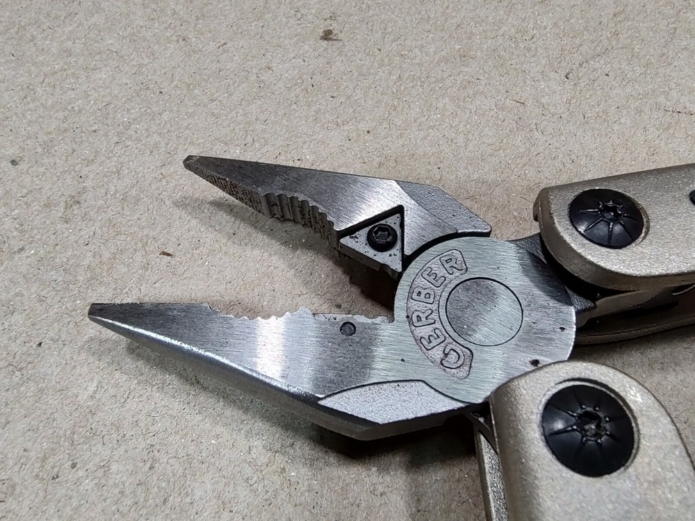 GERBER Multi-Tool, Champagne, 11 Tools, 48239