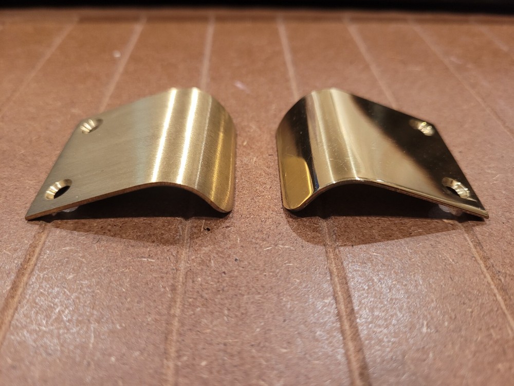 1 1/2" Long Edge Pull in Brass by Colonial Bronze