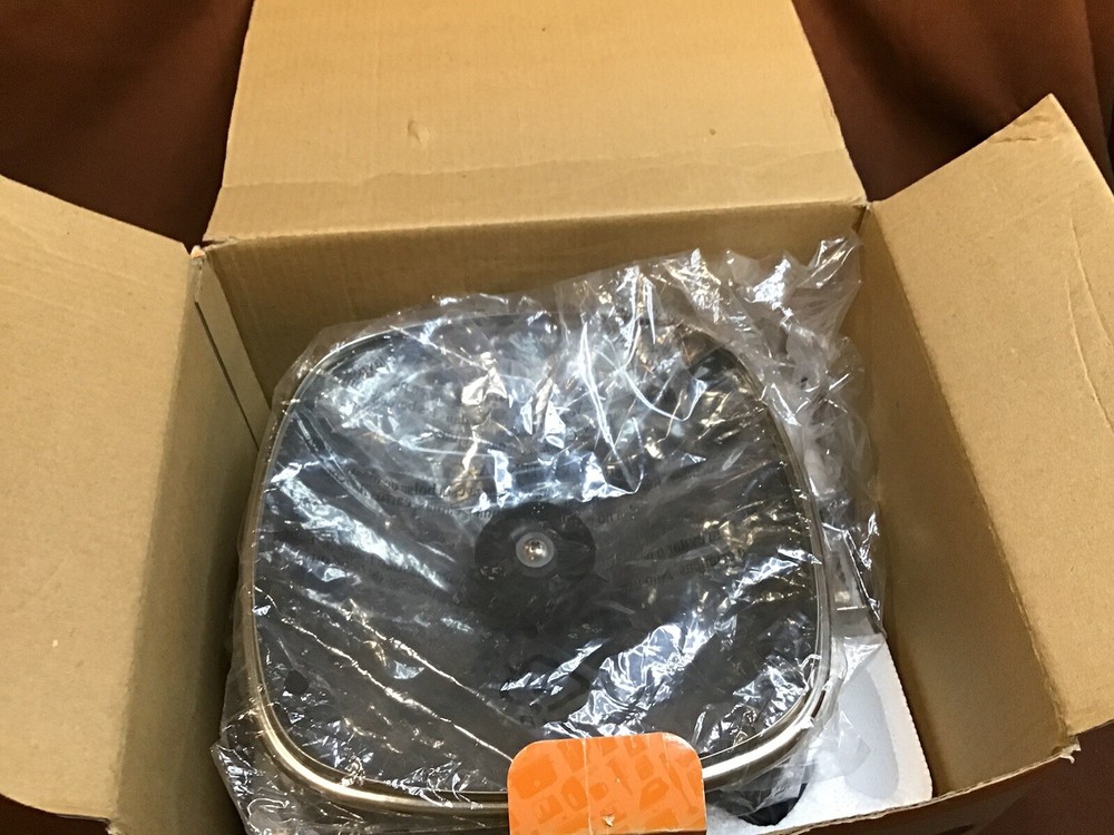 Electric skillet, 6 x 6 ,kitchen selectives￼