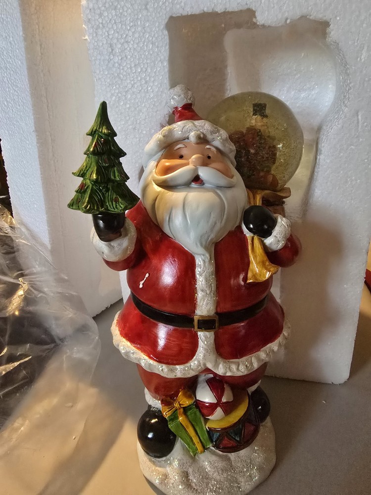 Musical Santa Water Globe