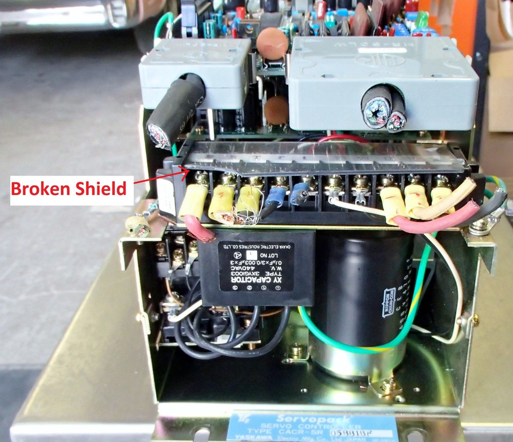 Yaskawa SERVOPAK SERVO CONTROLLER CACR-SR-05BB1BF Used T/O