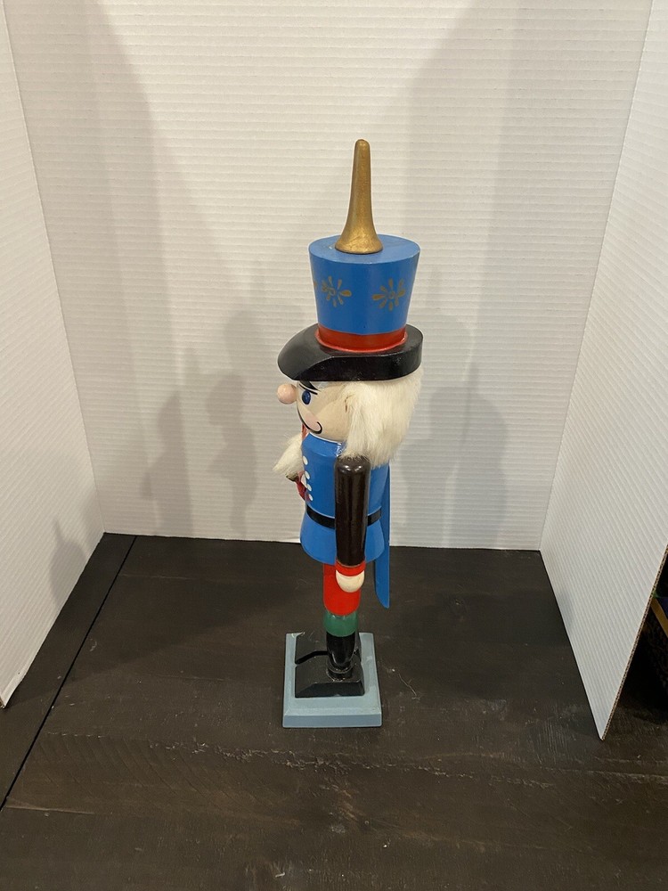 Nutcracker Holding Bugle 17 1/2 in