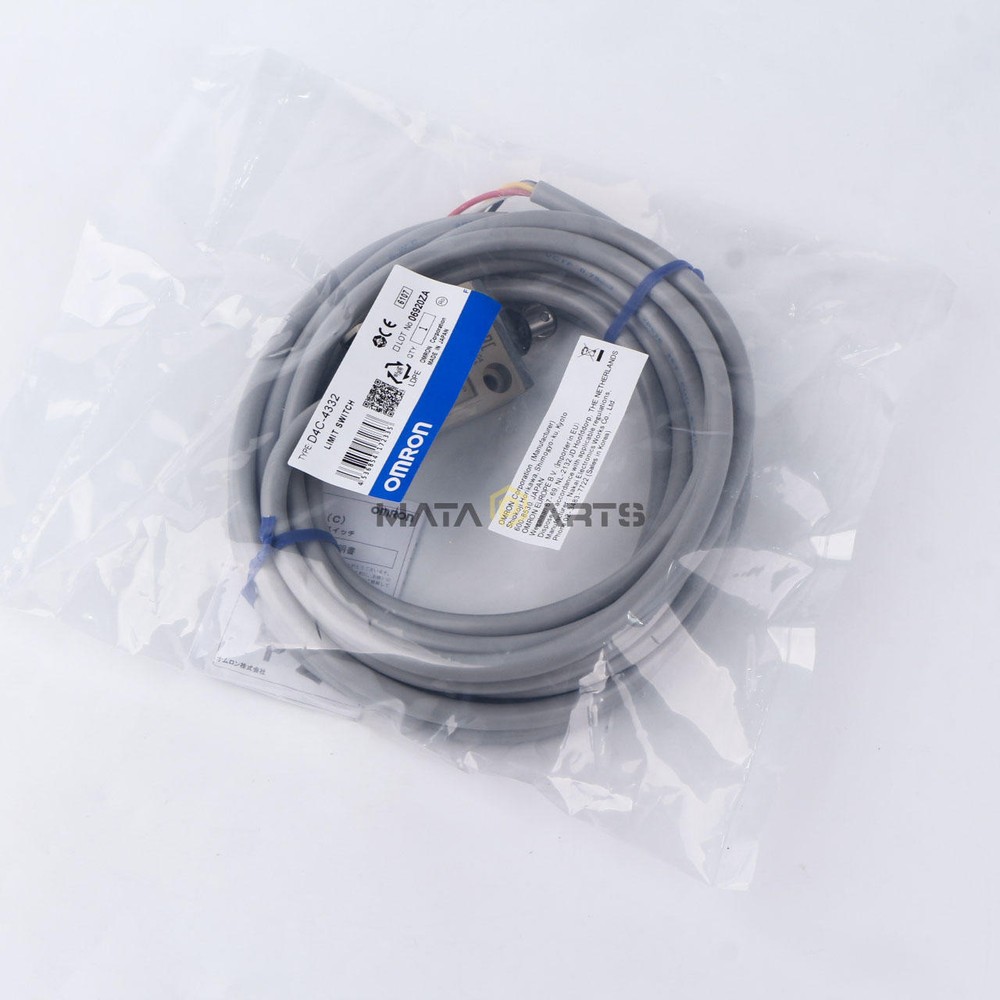 Omron-D4C-4332 D4C4332 Limit Switch Brand New