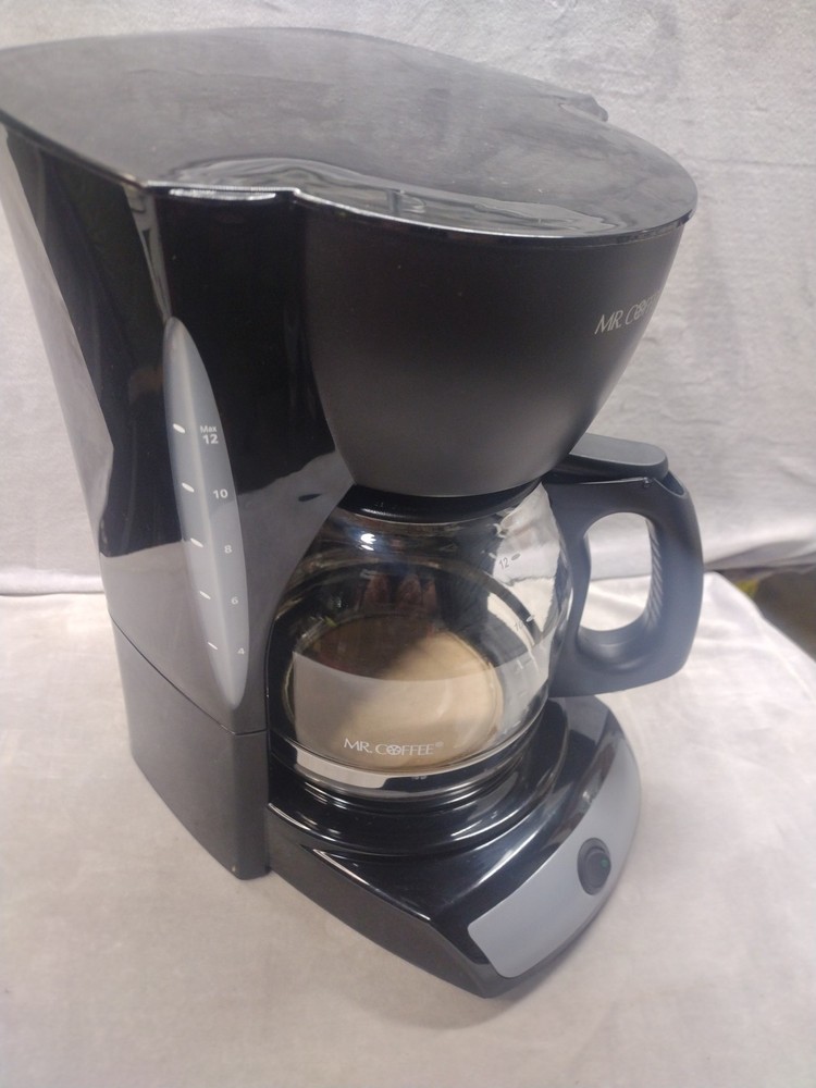 MR COFFEE 12 CUP PROGRAMMABLE COFFEE MAKER