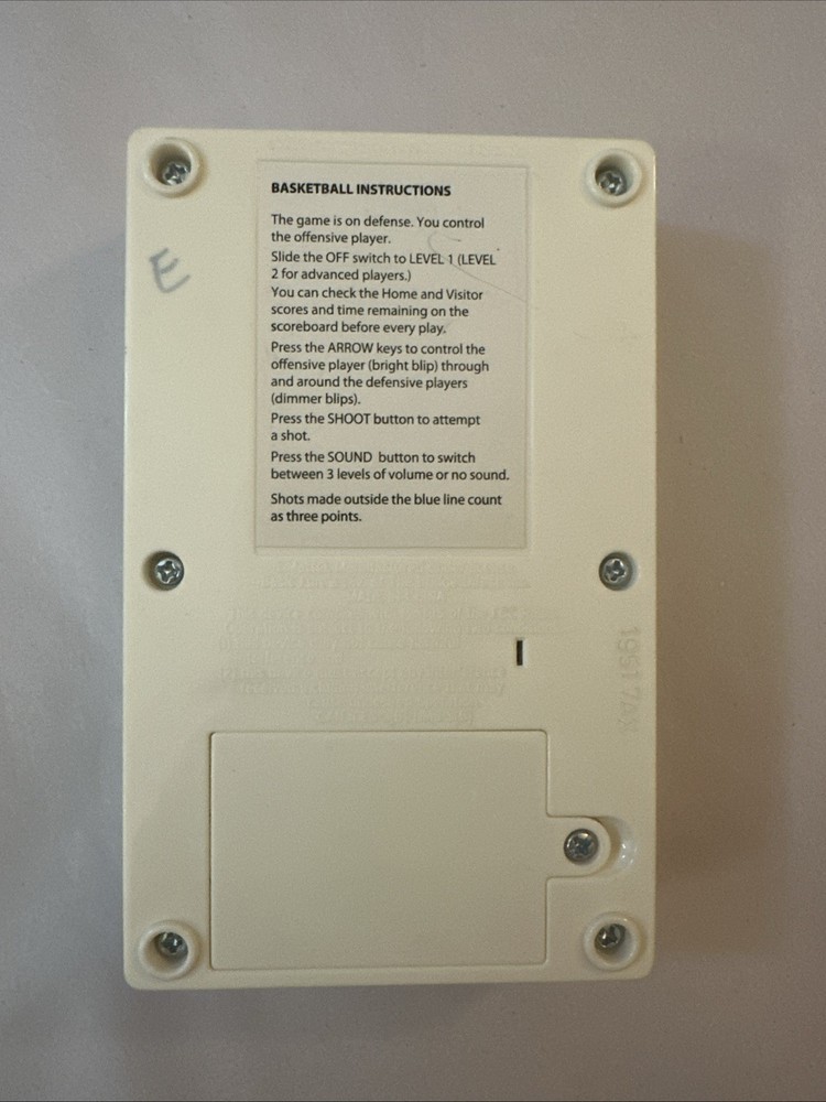 2014 Mattel Electronic Basketball Handheld Game Basic Fun