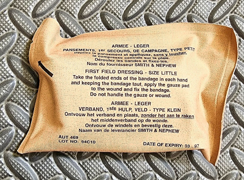 Belgian Field Dressing / Smith & Nephew / Bandage / Medic / First Aid