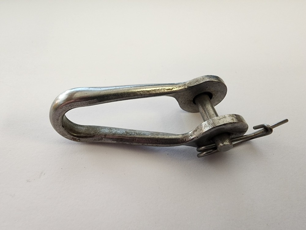 Stainless Steel 3/16" Pin Twist Shackle