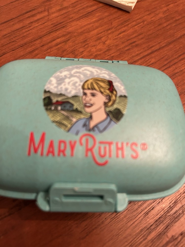 Vintage Mary Ruth’s Sewing Portable Container
