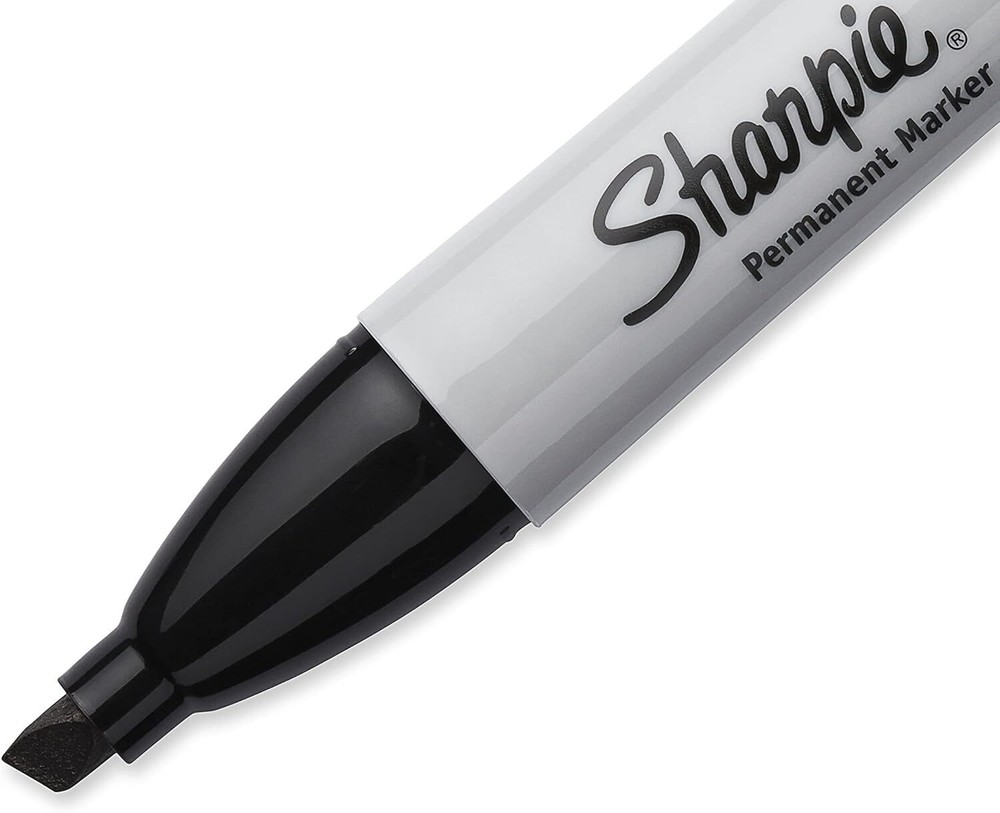 Sharpie Permanent Markers, Chisel Tip, Black, 4 Count