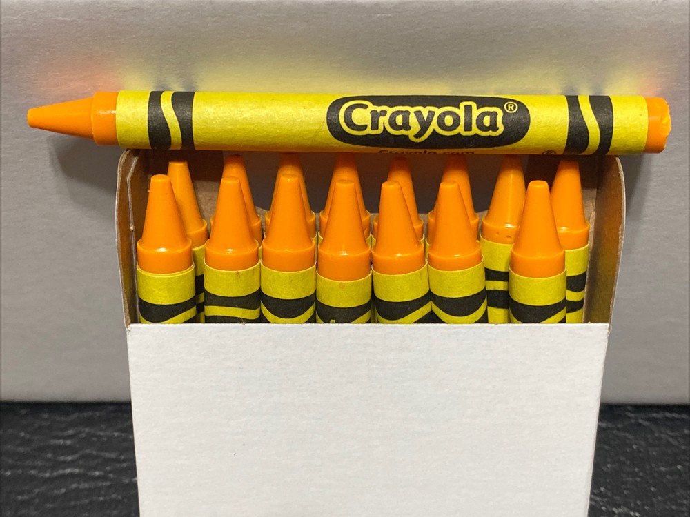 (16) Crayola Crayons (unmellow yellow) BULK