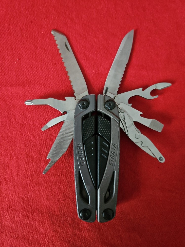 Gerber Strata multi-tool Excellent Condition With Case