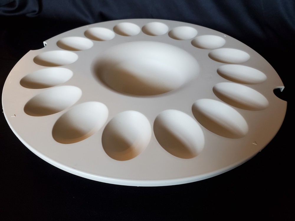 Longaberger 40233 Serve Around 16-Egg Tray Insert Deviled Egg Basket Insert