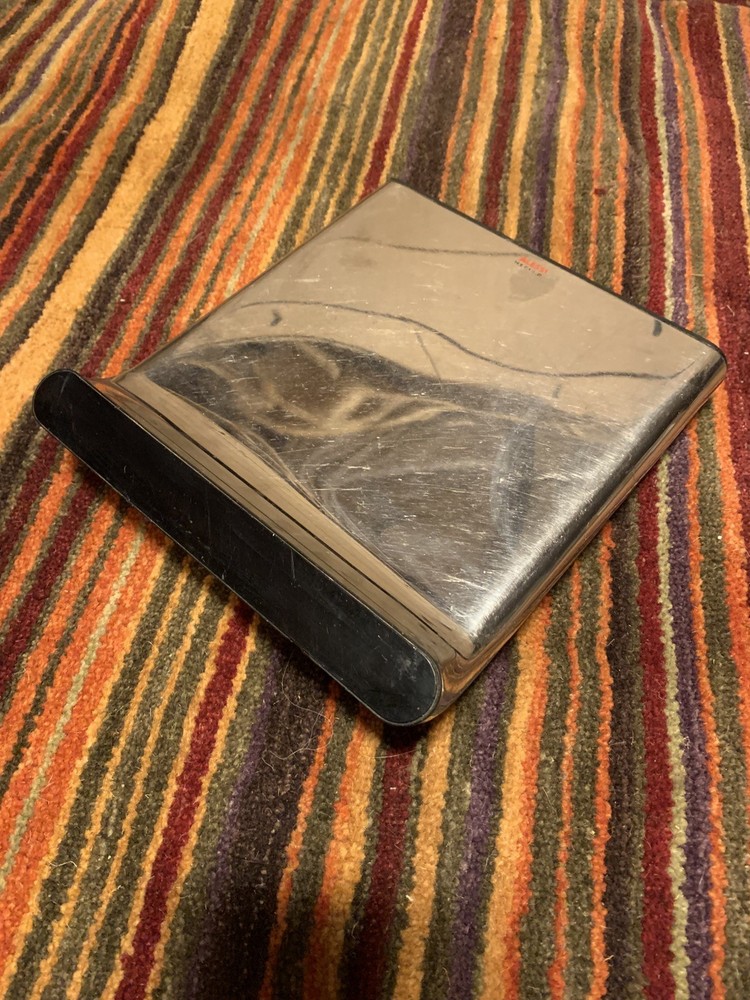 Alessi Stefan Giovannoni Digital Kitchen Scale Chrome - Working