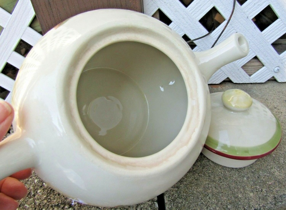 HARTSTONE POTTERY STONEWARE LARGE TEAPOT Spring Leaves