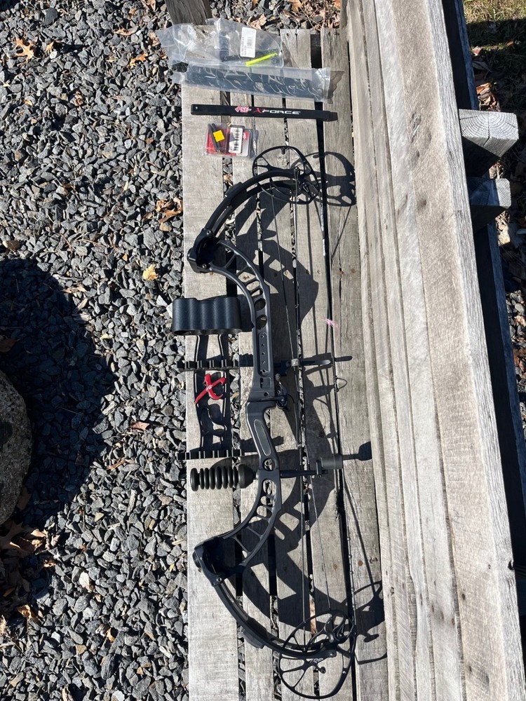 pse full throttle 70lb/29in draw compound bow with extras