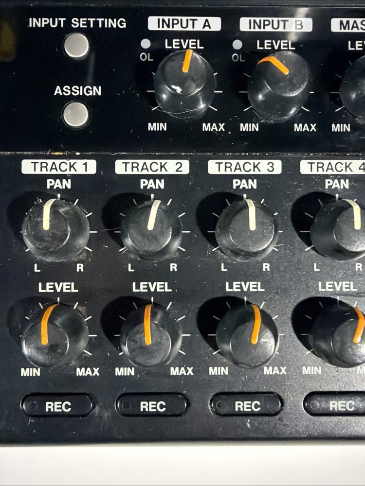 Tascam DP-004 Digital Multi Track Recorder