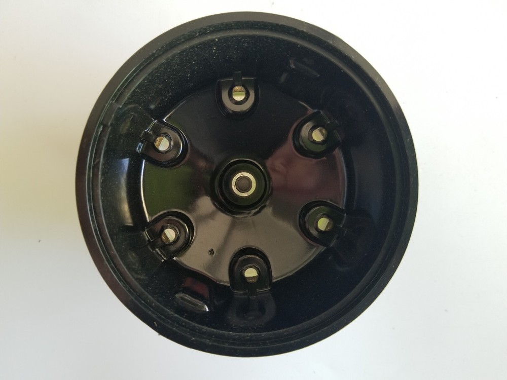 One(1) Unbranded F300 Distributor Cap