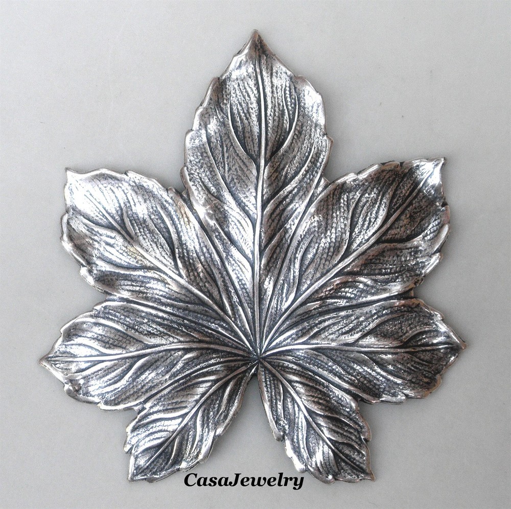 #5022 ANTIQUED .925 STERLING SILVER PLATED MAPLE LEAF - 1 Pc