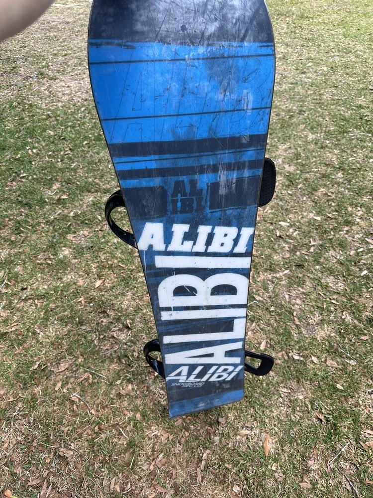Alibi Snowboard Sicter 151cm With Bindings