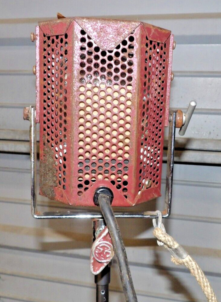 MOLE RICHARDSON TYPE 5711 MOLEQUARTZ ONE-LIGHT MOLEFAY STUDIO