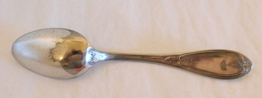 Teaspoon / Youth Spoon - ROGERS BROS A1 Mark - Unknown Leaf Pattern #P182