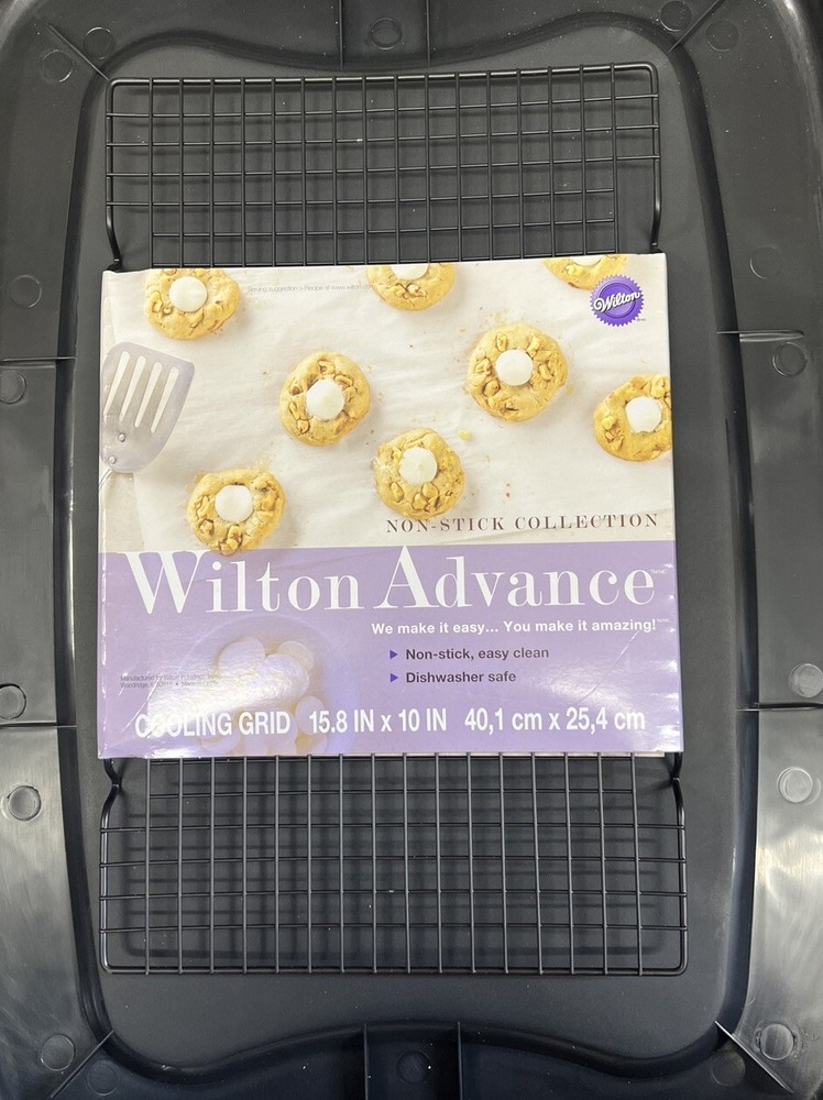 Wilton Advantage Non Stick Cookie Rack Cooling Grid 15.8” x 10”