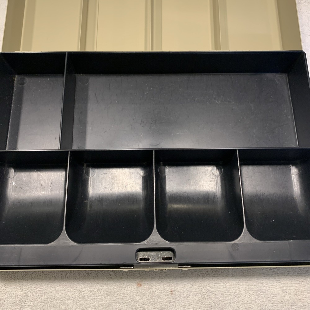 Portable Cashier Strong Box MMF Industries Combination Lock With Instructions