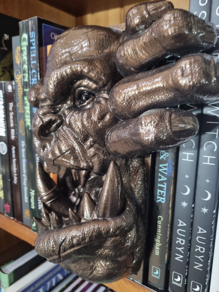 Book nook - Orc - Bronze