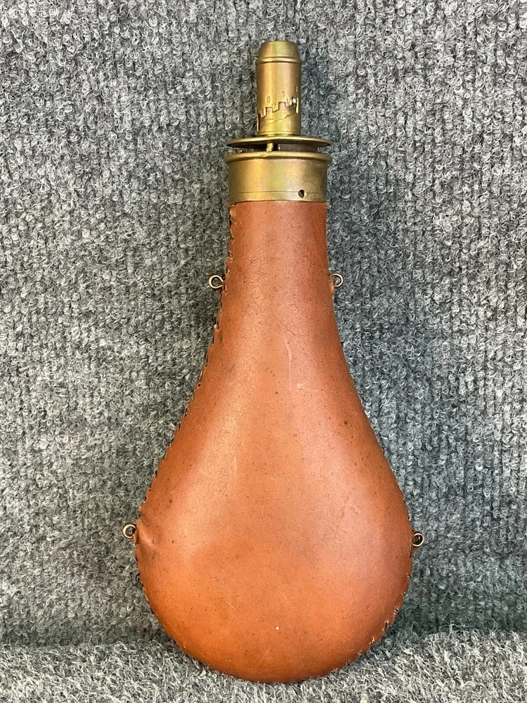Vintage Brown Leather 🏺 Powder Flask – Muzzleloader Accessory