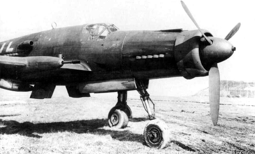DORNIER DO 335 V13 UNIQUE PUSH PULL FACTORY PROTOTYP SIZE BASE ENGINE PISTON
