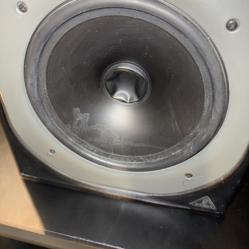 2x Behringer B2031A Truth Aktive Studiomonitore / Active Studio Speakers