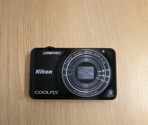 Nikon COOLPIX S6600 Digital Camera Compact Black