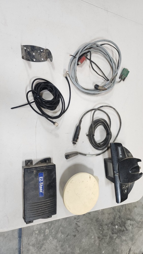 Trimble AG Leader EZ-GUIDE Plus + EZ Steer controller