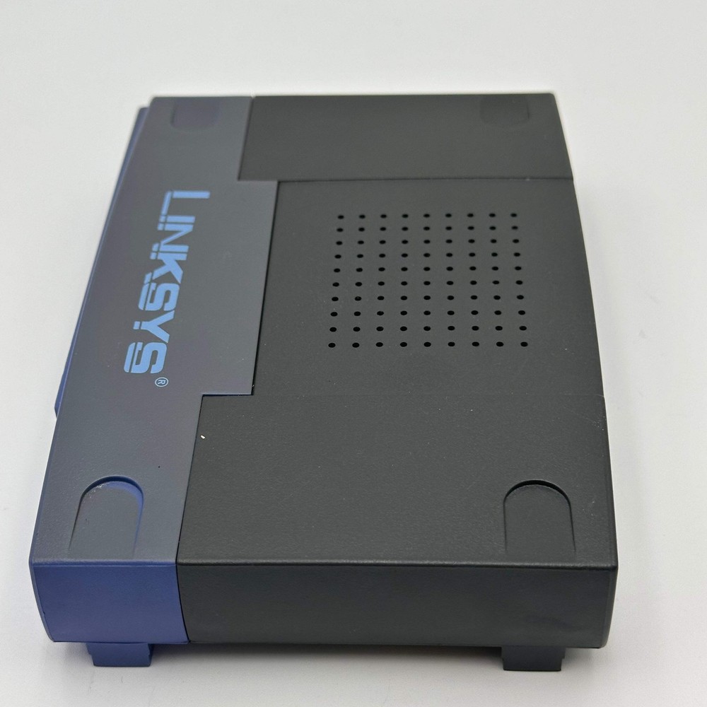 Linksys 10/100 8 Port Workgroup Switch - Black