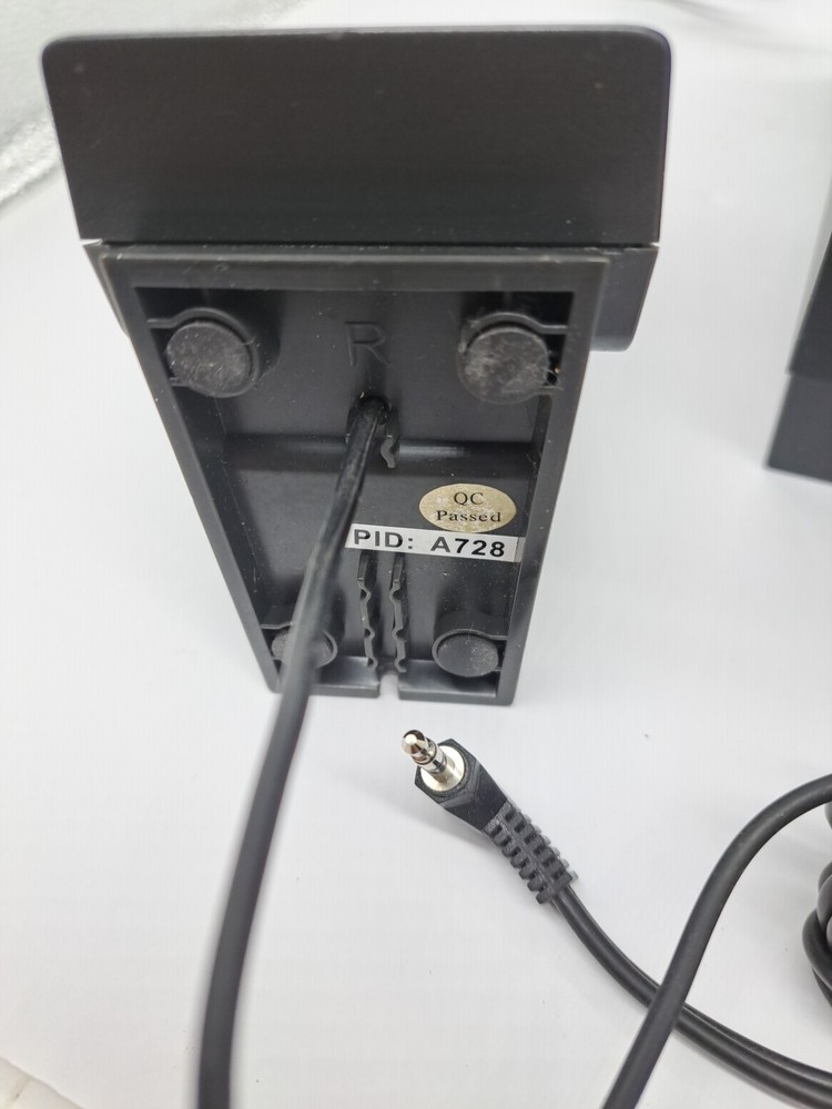 Logitech Tested X-240 Computer 3 Speaker System Active Sub