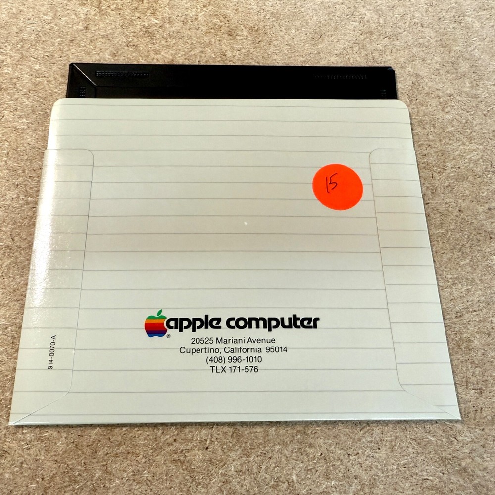 Apple Presents Apple An Introduction for Apple IIe DOS 3.3 Diskware 1982