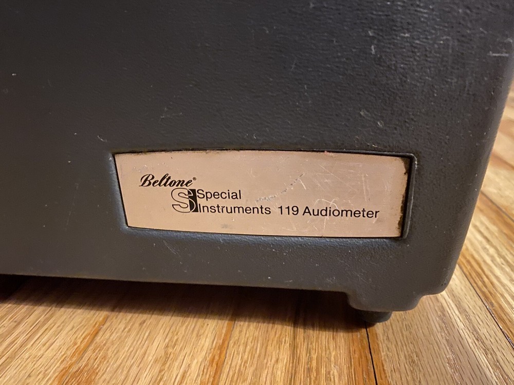 Beltone Model 119 Audiometer