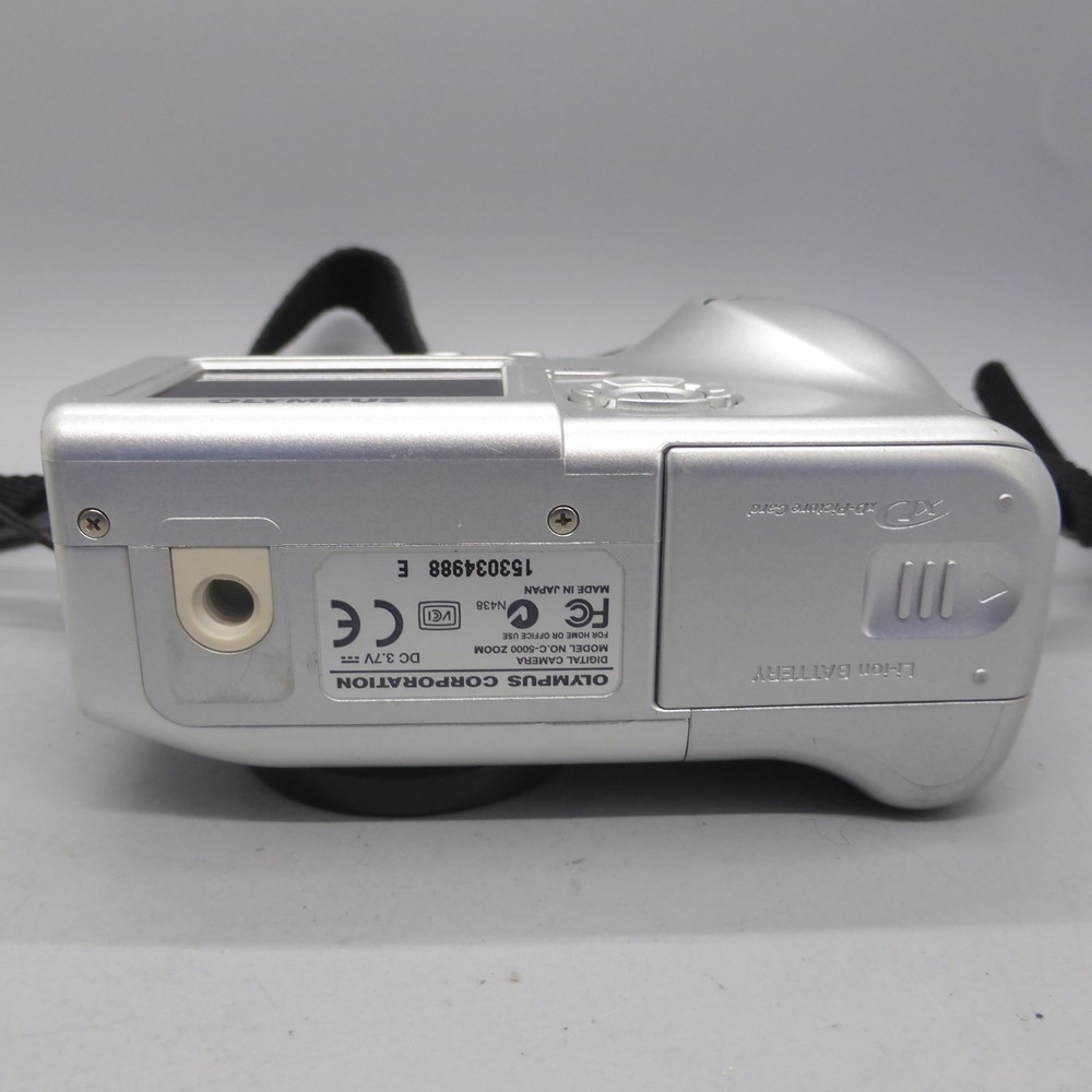 Olympus Digital Camera Camedia C-5000 Zoom 5.0MP Silver Tested