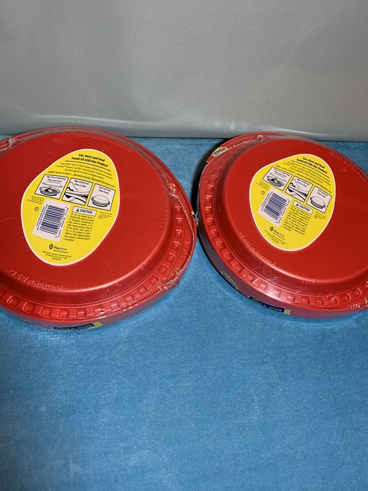 Hefty Serve 'n Store Interlocking Plates 15 Large Plates 10.8" X 10" RED X2