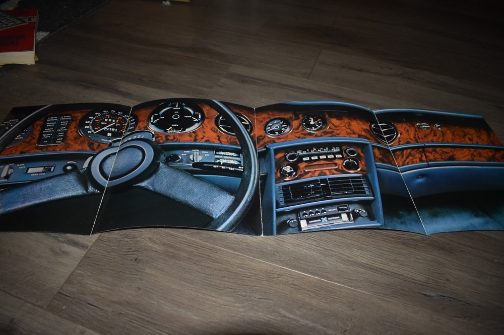 Rolls-Royce Corniche foldout sales brochure 1977
