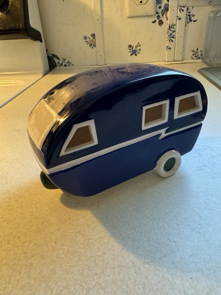 Retro Blue/White Ceramic Light up Camper ***READ DESCRIPTION***