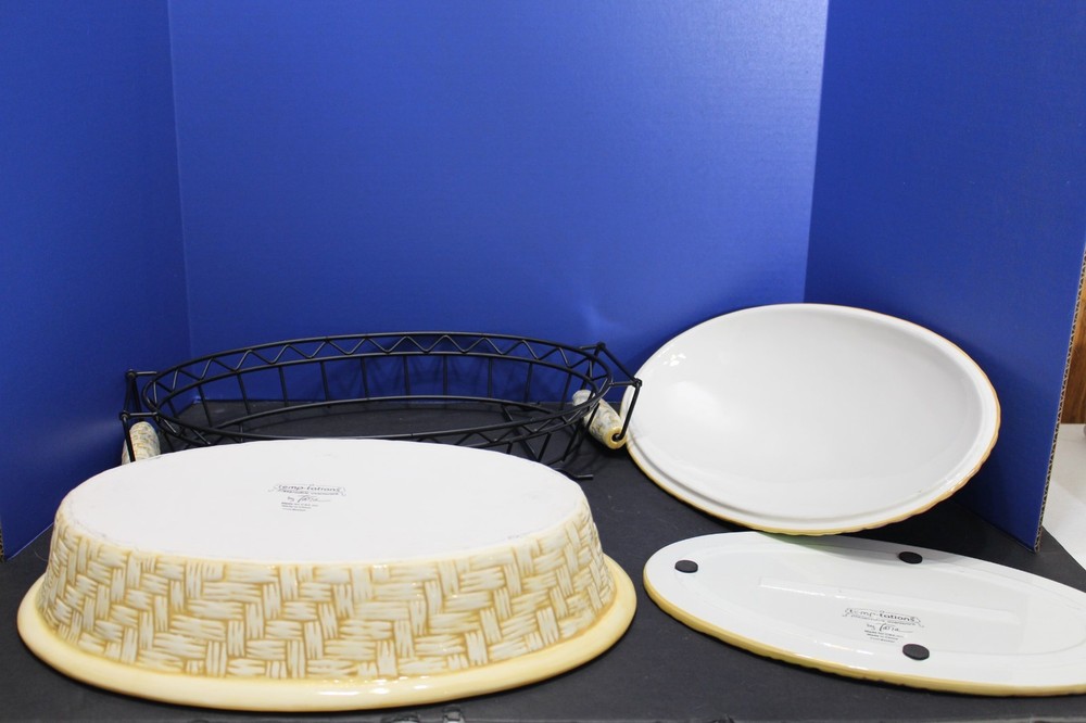 Temp-tations Presentable Ovenware By Tara Fruit Basket Pattern 4 Piece Set