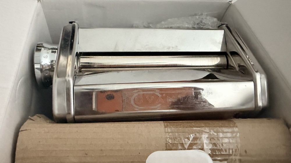 Nuvantee Pasta Machine (150 roller w/ cutter)